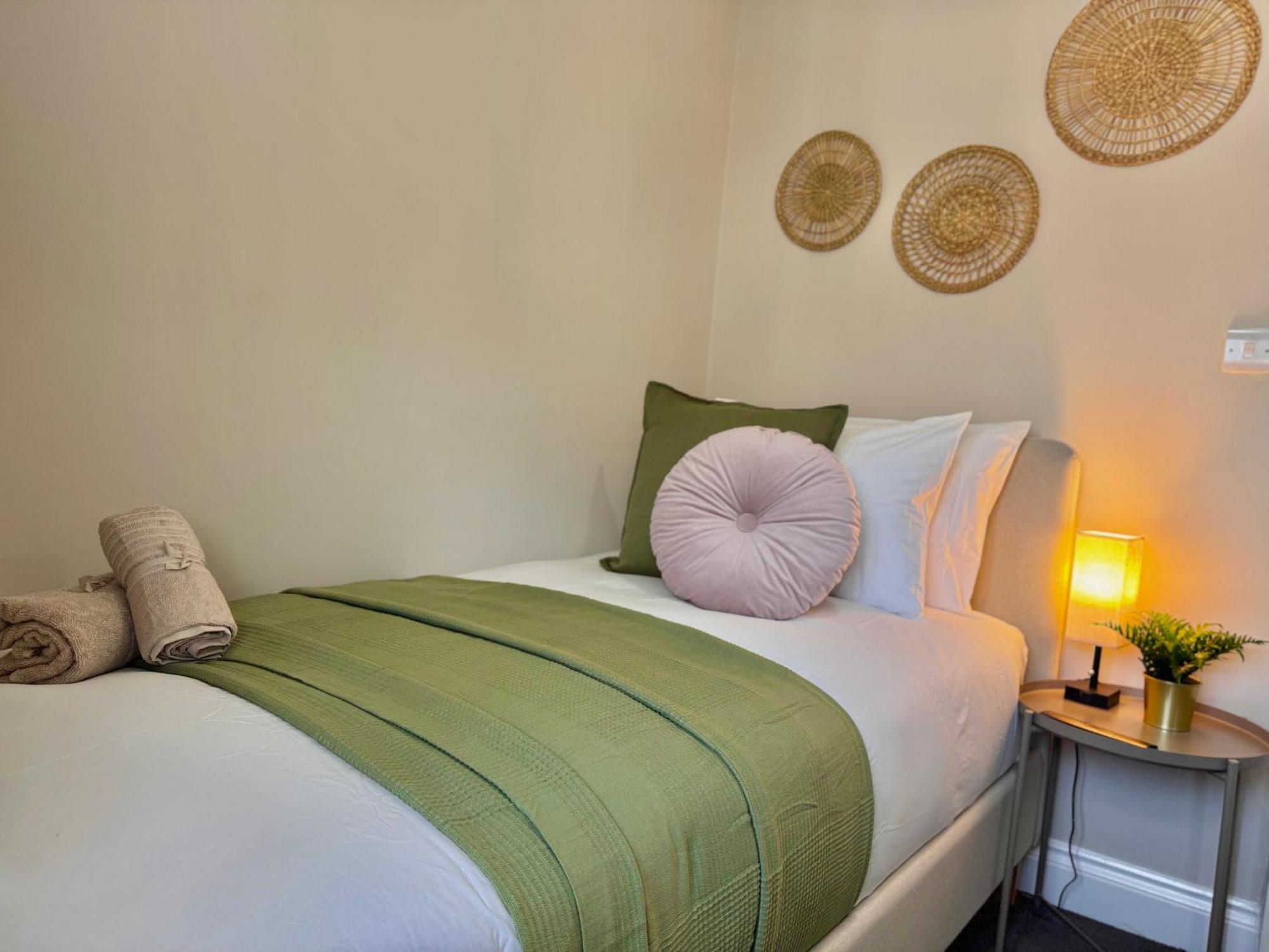 Splendid 2bed For Family 30mi To Ldn Appartement *