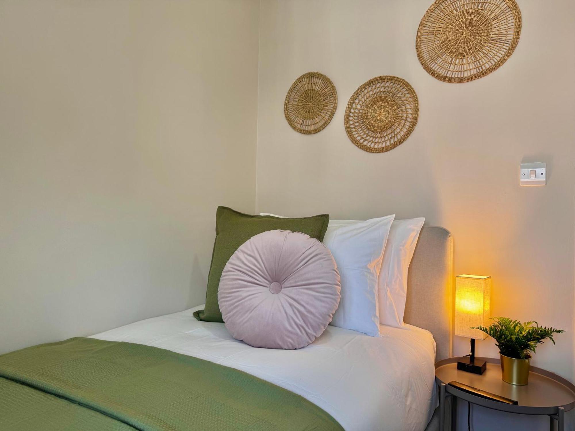 Splendid 2bed For Family 30mi To Ldn Appartement *