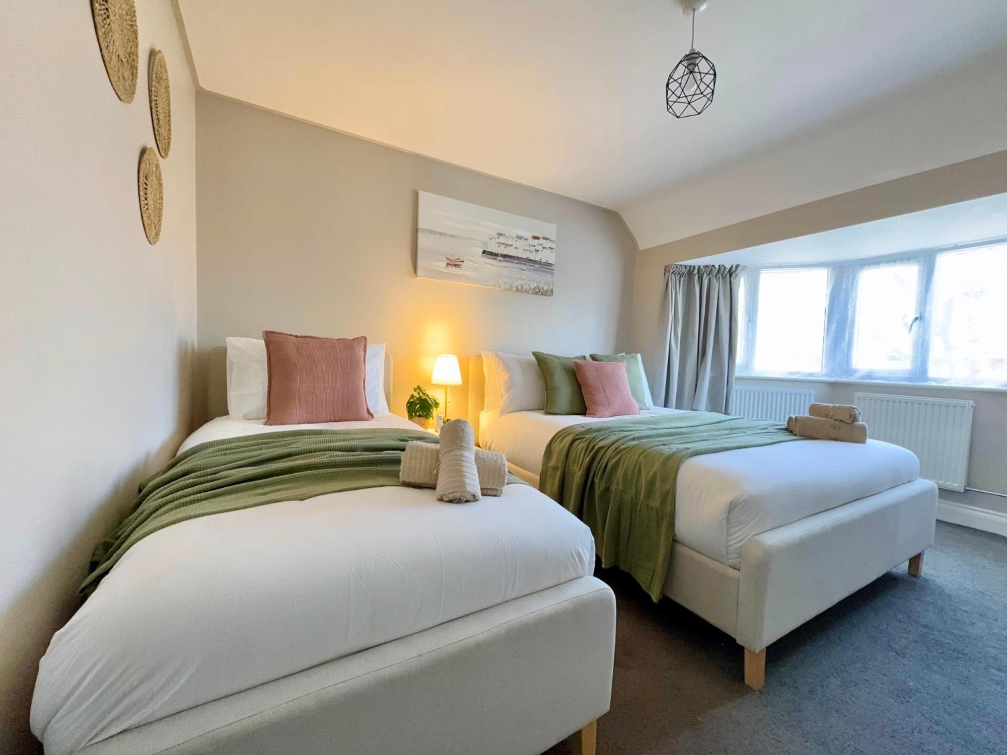 Splendid 2bed For Family 30mi To Ldn *