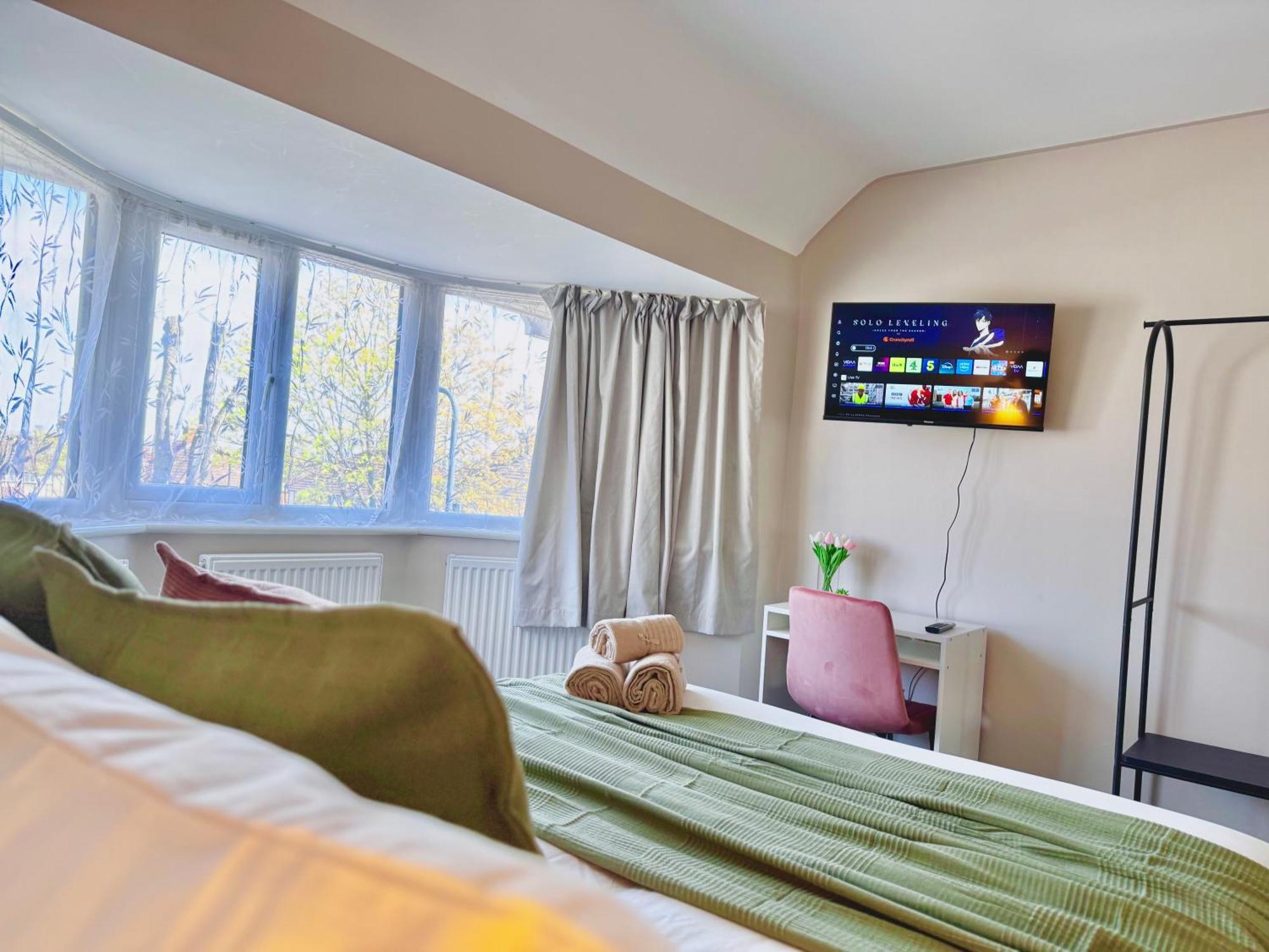 Splendid 2bed For Family 30mi To Ldn *
